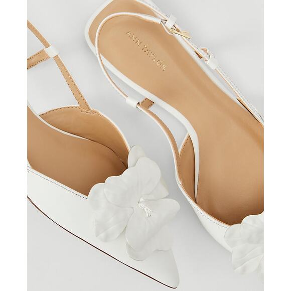 Ann Taylor Sz 6.5 White 3D Flower Nip Pointed Toe Leather Slingback Flats - Picture 1 of 9